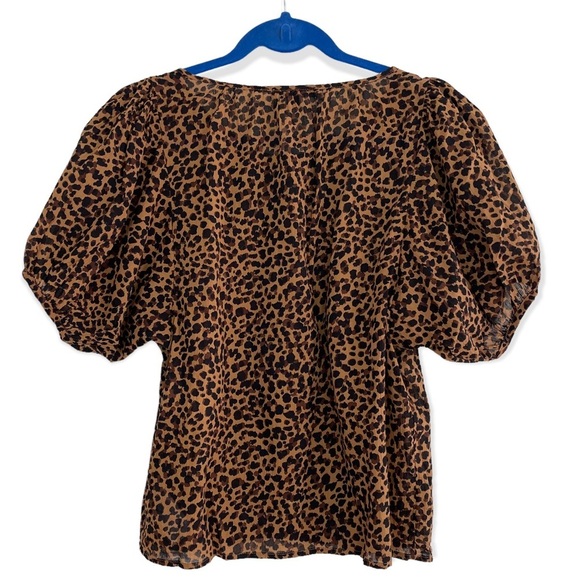 Madewell Balloon-Sleeve Button-Up Top in Painted Leopard - Picture 9 of 10